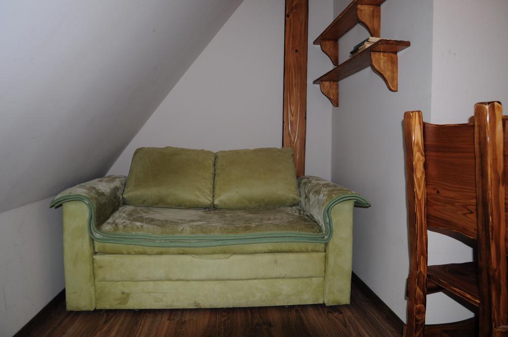 Karczma Parchatka Buitenkant foto